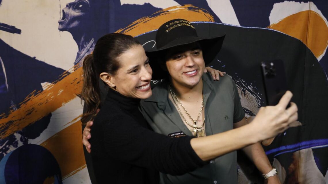 Governadora Raquel Lyra prestigia a tradicional Vaquejada de Surubim