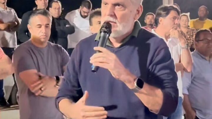 Vereadores realizam visita ao bairro Nina Liberato