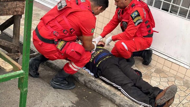 Homem passa mal e é socorrido por Bombeiros Civis