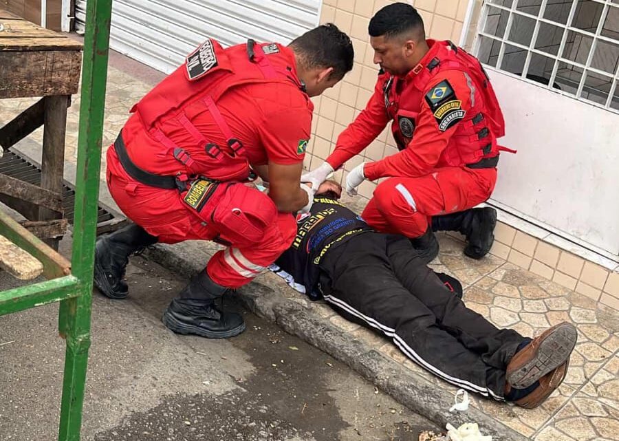 Homem passa mal e é socorrido por Bombeiros Civis