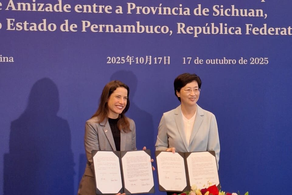 Em encontro com governadora de Sichuan, Raquel Lyra anuncia edital de seleção de bolsistas pernambucanos para universidades chinesas