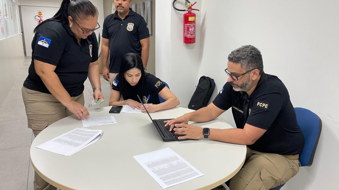 Cerca de 1.500 aparelhos celulares devolvidos a vítimas de roubo, furto ou extravio em todo o Estado Cerca de 1.500 aparelhos celulares devolvidos a vítimas de roubo, furto ou extravio em todo o Estado