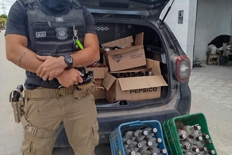 Operação Intox: Polícia Civil de Pernambuco apreende bebidas adulteradas em mercado de Cachoeirinha Operação Intox: Polícia Civil de Pernambuco apreende bebidas adulteradas em mercado de Cachoeirinha