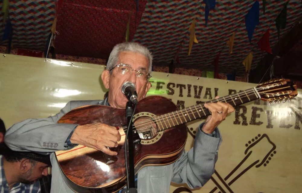 Ivanildo Vilanova: a Águia do Improviso completa 80 anos elevando a cantoria – por Jénerson Alves Ivanildo Vilanova: a Águia do Improviso completa 80 anos elevando a cantoria – por Jénerson Alves