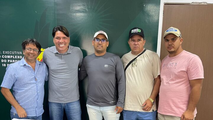 Vereador Júnior Letal busca melhorias no sistema de carga e descarga da Feira de Caruaru