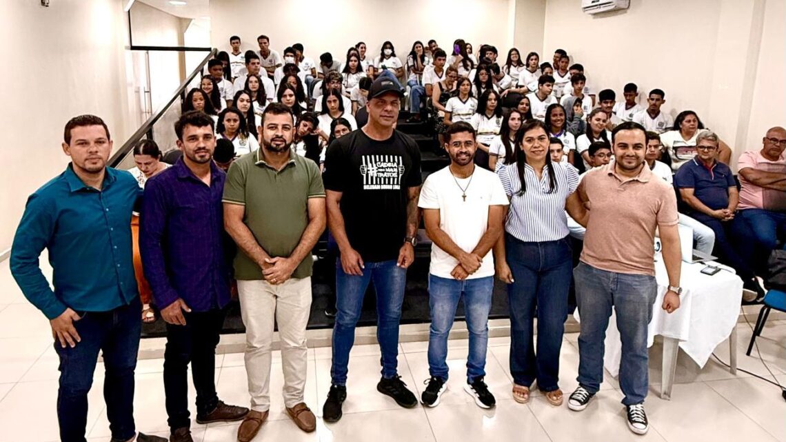 Anderson Correia leva a Caravana do Direito Animal às cidades de Itaíba e Iati Anderson Correia leva a Caravana do Direito Animal às cidades de Itaíba e Iati