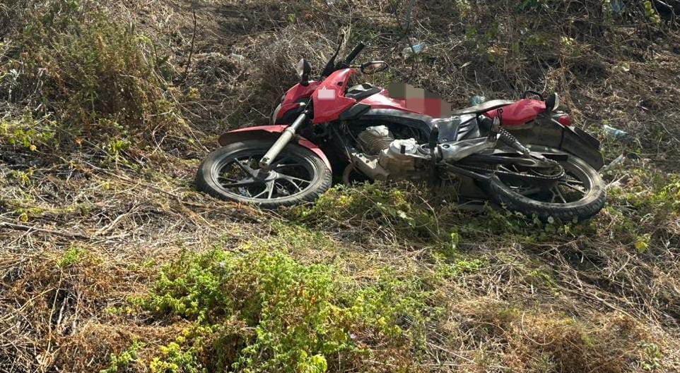 Motociclista morre na BR 232 Motociclista morre na BR 232