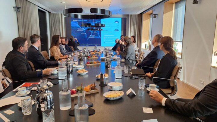 Em Copenhague, governadora Raquel Lyra anuncia antecipação em sete anos da segunda fase do terminal de contêineres da APM Terminals em Suape