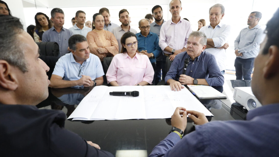 Em Caruaru, governador em exercício Ricardo Paes Barreto autoriza obras de pavimentação de ruas e conhece projeto de modernização do aeroporto Em Caruaru, governador em exercício Ricardo Paes Barreto autoriza obras de pavimentação de ruas e conhece projeto de modernização do aeroporto