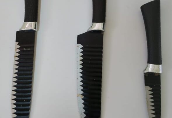 PM prende suspeito de agressão à mulher em prédio