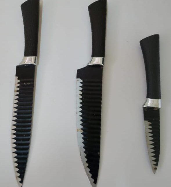 PM prende suspeito de agressão à mulher em prédio