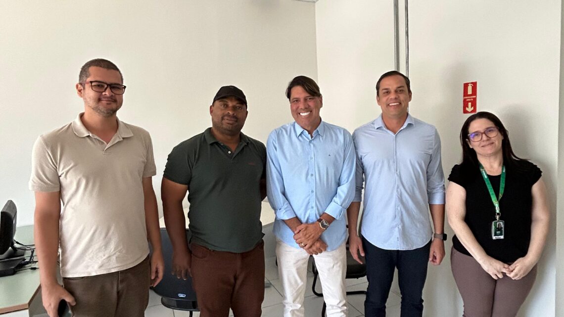 Vereador Júnior Letal participa de reunião produtiva na Secretaria de Desenvolvimento Econômico