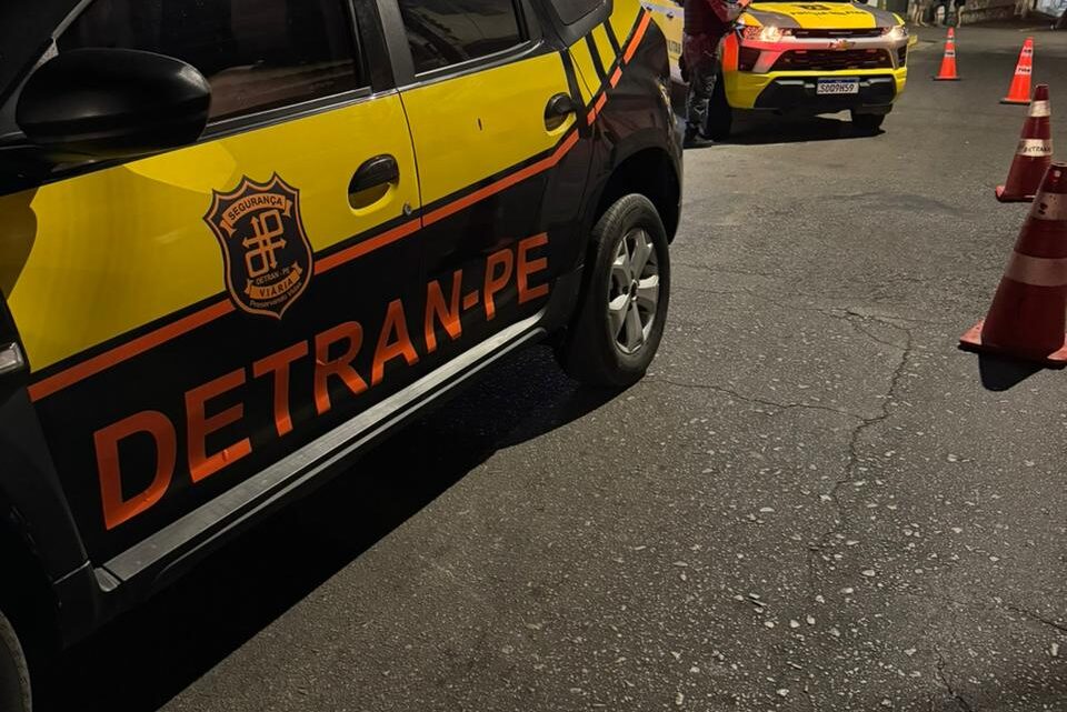 Blitz do Detran e 1º BIEsp: Motorista é preso por embriaguez ao volante, índice de álcool foi quase 30 vezes mais alto do que previsto em infração