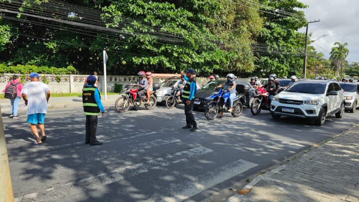 DER-PE e PRF promovem ação educativa nas feiras do Polo de Confecções do Agreste