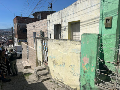 Ex-presidiário é assassinado na varanda da própria casa