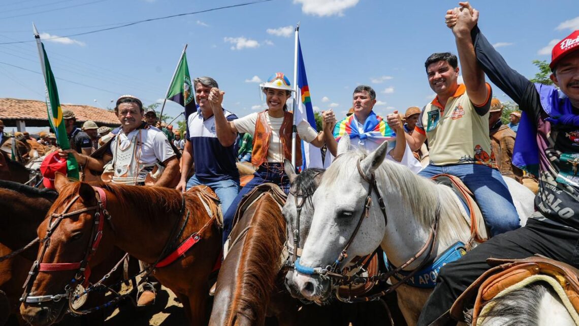 Governadora Raquel Lyra prestigia 67ª Missa do Vaqueiro de Floresta e reforça a fé, tradição e devoção do povo sertanejo