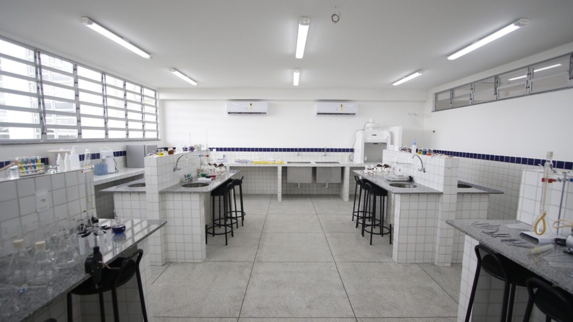 Investe Escola: Governo do Estado repassa R$ 200 milhões para unidades escolares em 2025