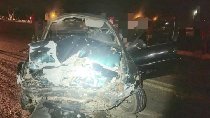 Colisão frontal deixa motorista, casal e três crianças feridas