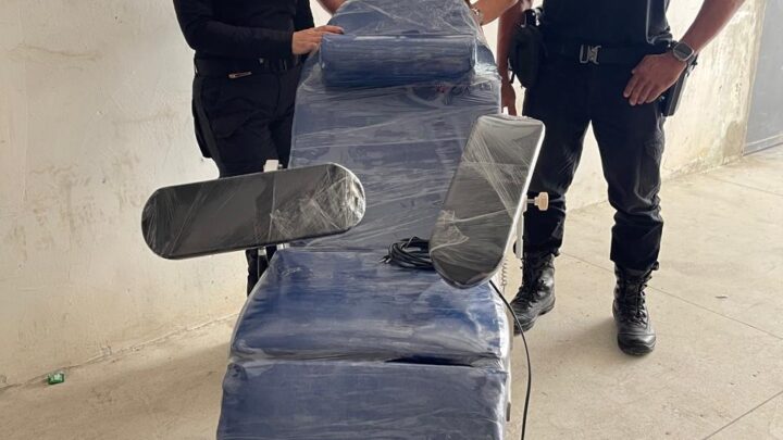 Pessoas Privadas de Liberdade da PJPS recuperam cadeiras utilizadas por doadores de sangue no Hemope