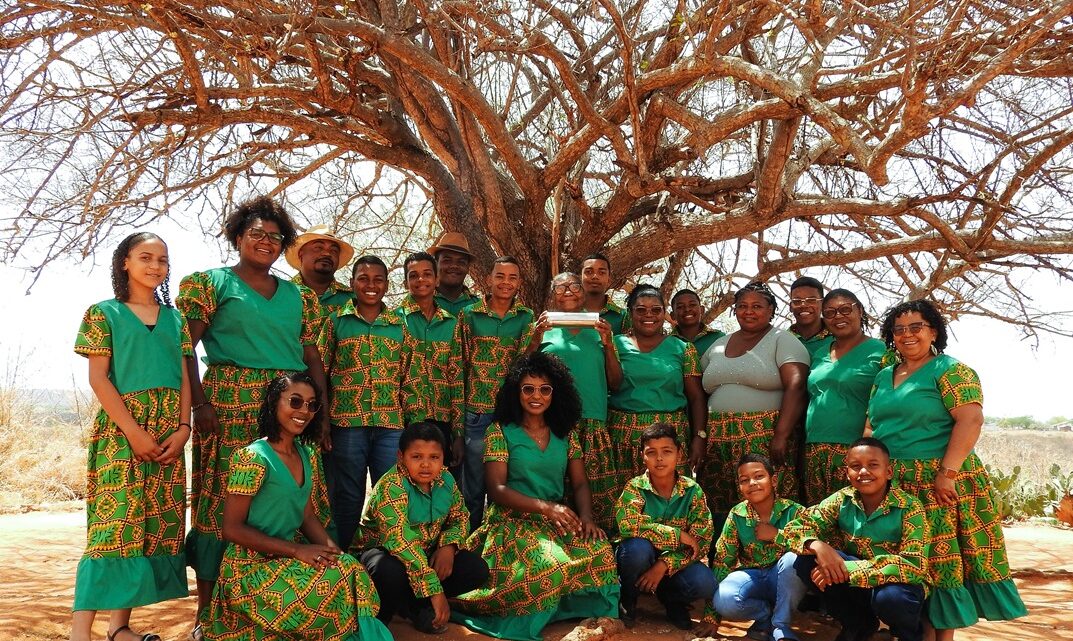 Caruaru recebe Samba de Coco Cachoeira da Onça neste domingo (14) com a turnê “Um Coco Arrochado”