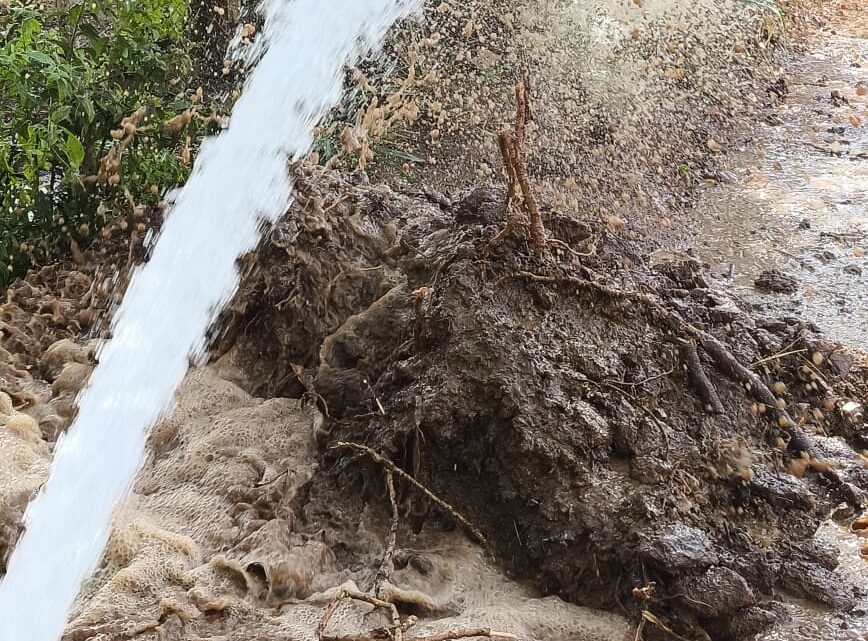 Compesa realiza operação de combate ao furto de água em trecho da inversão da Barragem Jucazinho