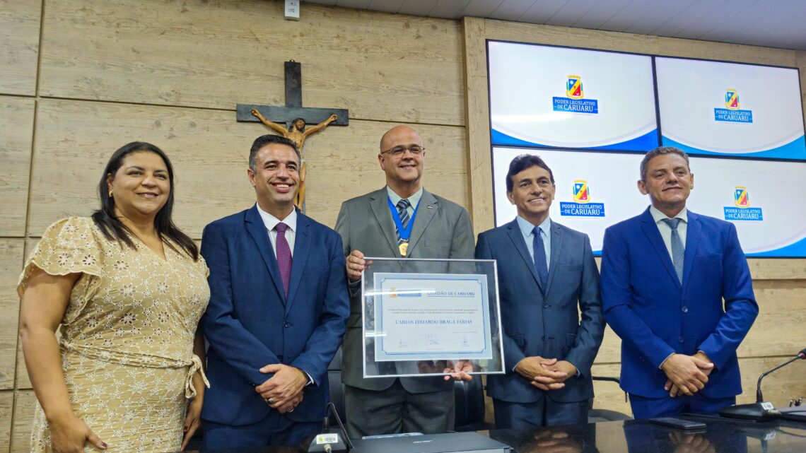 Secretário Carlos Braga recebe da Câmara de Caruaru o Título de Cidadania e a Medalha Joaquim Nabuco