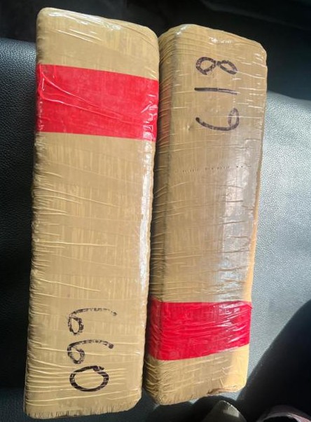 4º BPM apreende drogas com suspeitos em moto em Caruaru