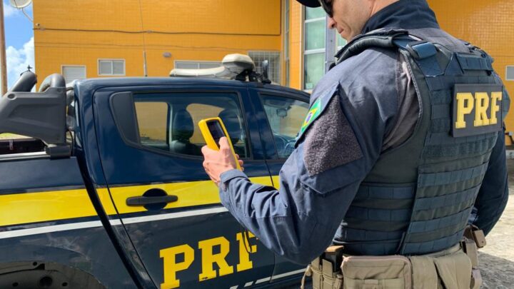 PRF realiza mobilização sobre o álcool zero no trânsito em Pernambuco