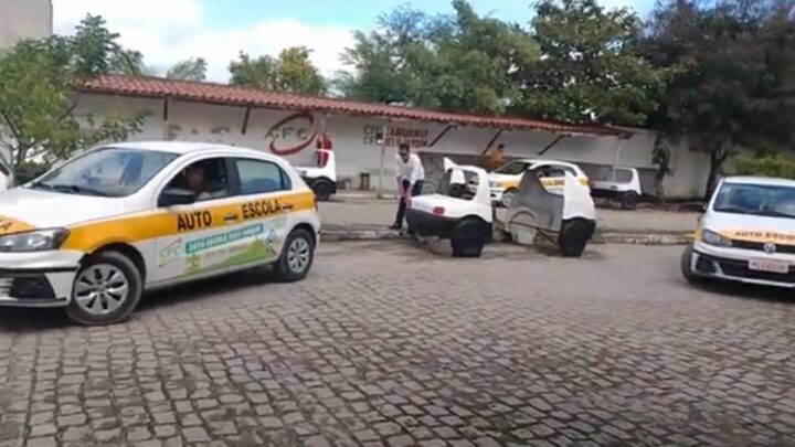 Detrans retiram teste de balisa e liberam carro automático em quatro Estados