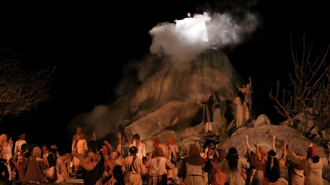 Paixão de Cristo de Nova Jerusalém promete temporada histórica com Jesus subindo aos céus e desaparecendo nas nuvens