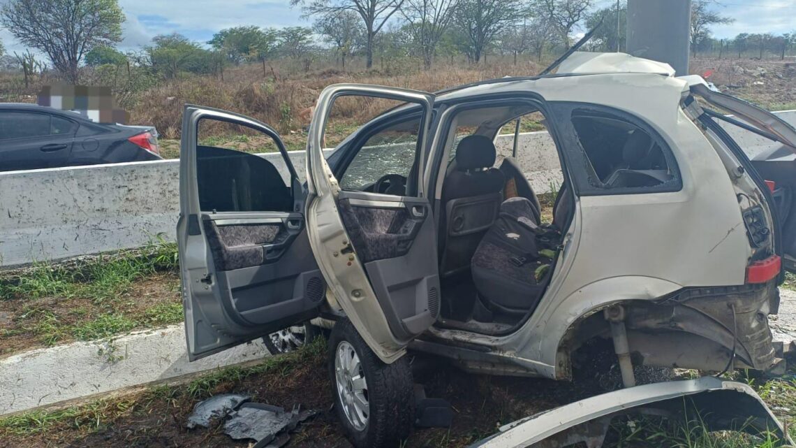 Dois mortos e dois feridos na BR-232