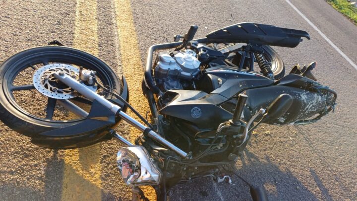 Motociclista morre ao colidir com cavalo