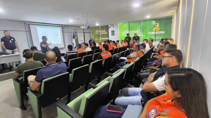 Defesa Civil de Caruaru sedia reunião regional da Operação Carro-Pipa para o próximo semestre
