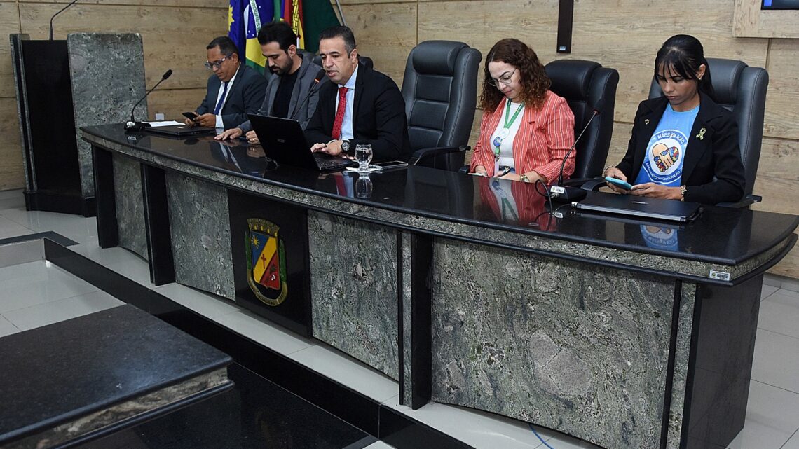Câmara de Caruaru realiza audiência pública sobre direitos das mães e crianças atípicas, por propositura do vereador Gil Bobinho