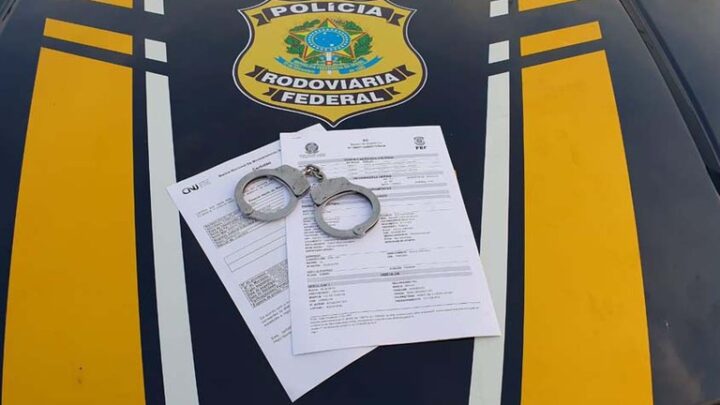 PRF detém foragido por homicídio na BR-408