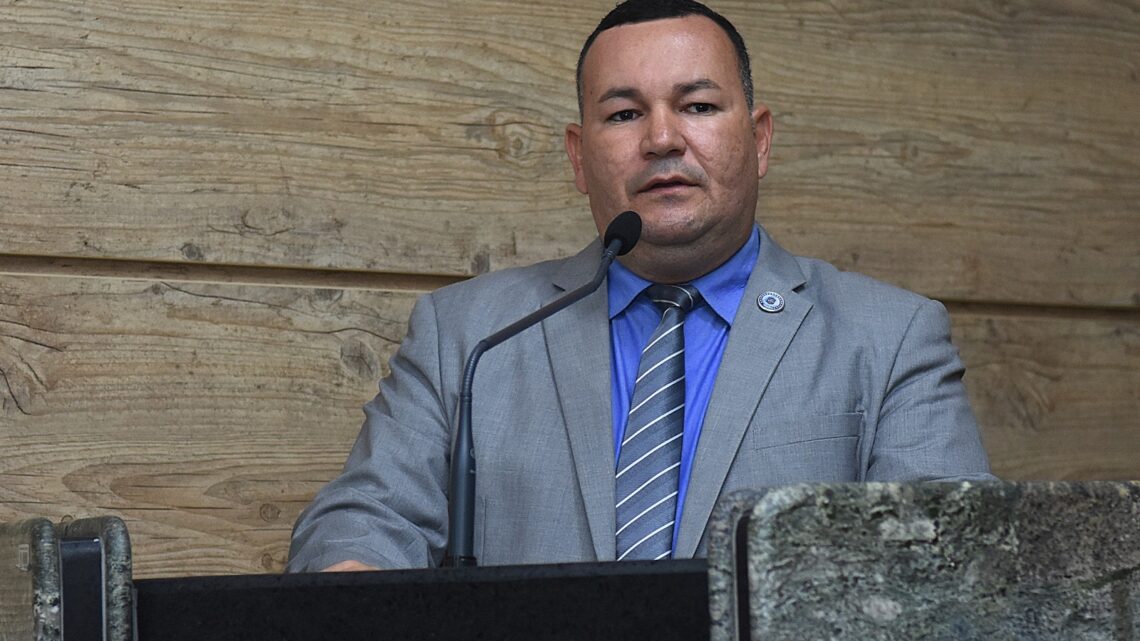 Vereador Cabo Cardoso pede ao Governo-PE um caminhão autoescada, para os Bombeiros de Caruaru, devido a frequência de incêndios