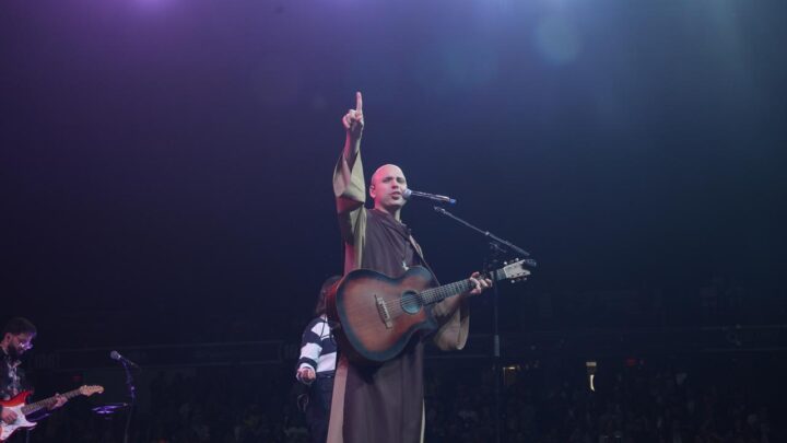 Frei Gilson confirma jogo solidário na Arena de Pernambuco em julho