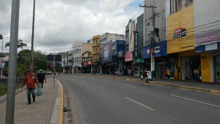 Comércio e supermercados de Caruaru poderão praticar jornada de trabalho no feriado desta sexta-feira (06)