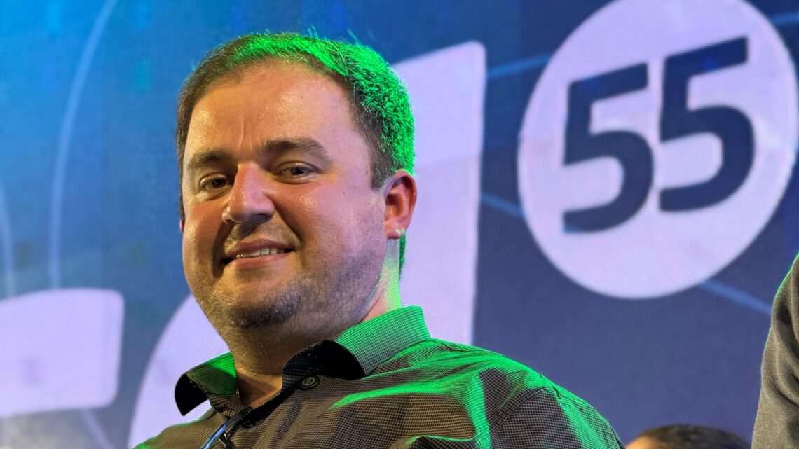 Anderson Luiz marca filiação ao PSD e chega com a força do apoio de Rodrigo Pinheiro e Raquel Lyra