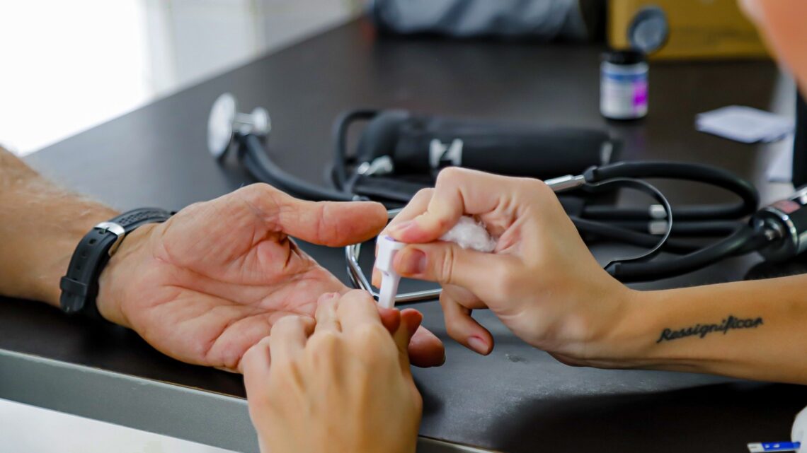 ‘Saúde nas Feiras’ será retomado neste domingo (15), na Feira do Salgado, e levará serviços de saúde para comerciantes e compradores