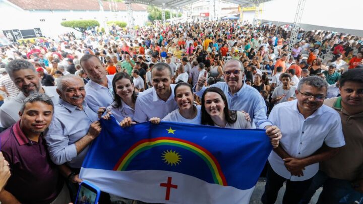 Em Bom Jardim, governadora Raquel Lyra anuncia investimento de R$ 8 milhões para a pavimentação de vias e prestigia entrega da reforma de hospital