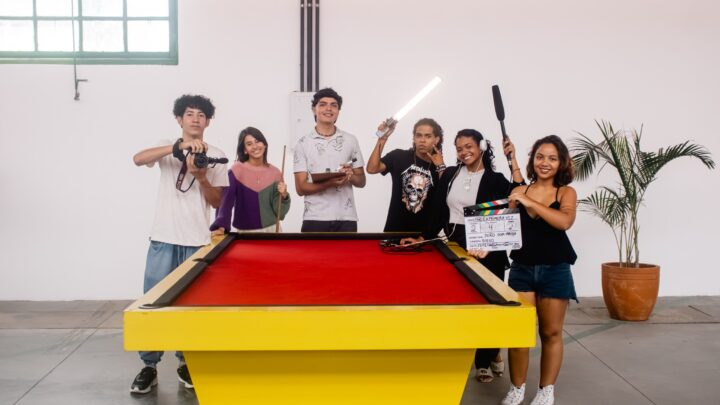 Mostra gratuita de cinema exibe filmes produzidos por adolescentes de Caruaru