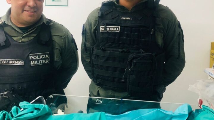 Policiais auxiliam parto dentro de carro e salvam mãe e bebê