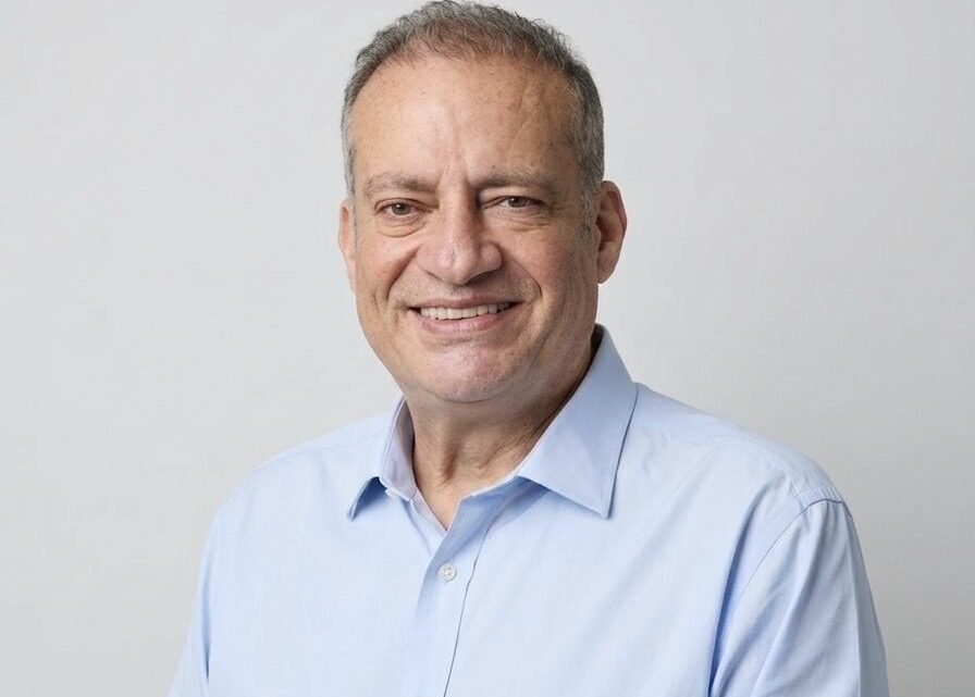 Abril Azul: Jorge Quintino apresenta iniciativas para ampliar oportunidades a pessoas com autismo em Caruaru