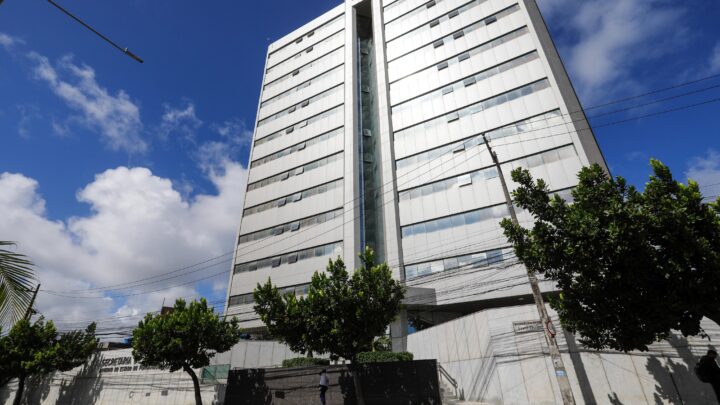 Secretaria de Administração e Jucepe abrem seleção pública simplificada para contratação temporária de 40 profissionais com remunerações de até R$ 5.200,00