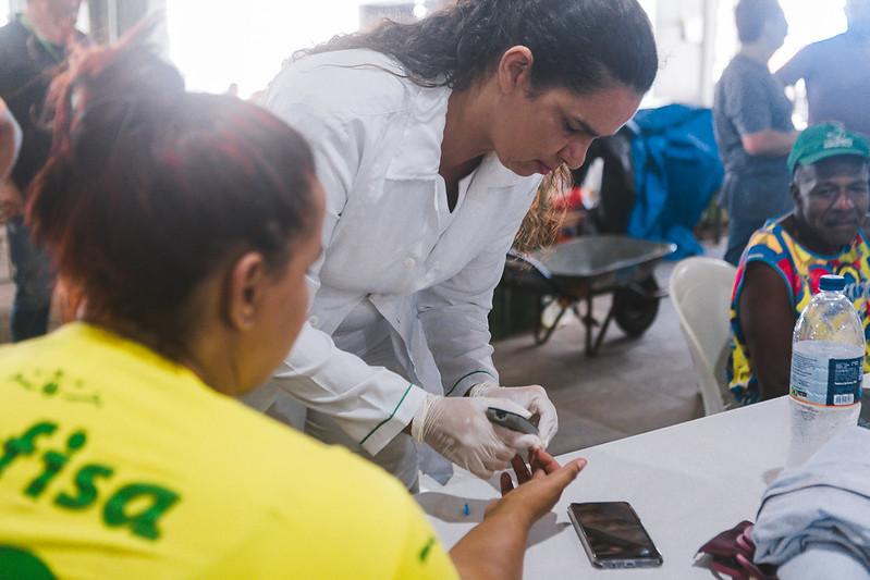 “Saúde nas Feiras” chega ao bairro Agamenon Magalhães neste domingo (19) com serviços básicos de saúde