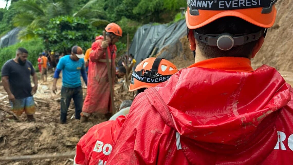 Mães e filhos morrem soterrados em deslizamentos de barreiras; Veja o resultado das ocorrências no Estado