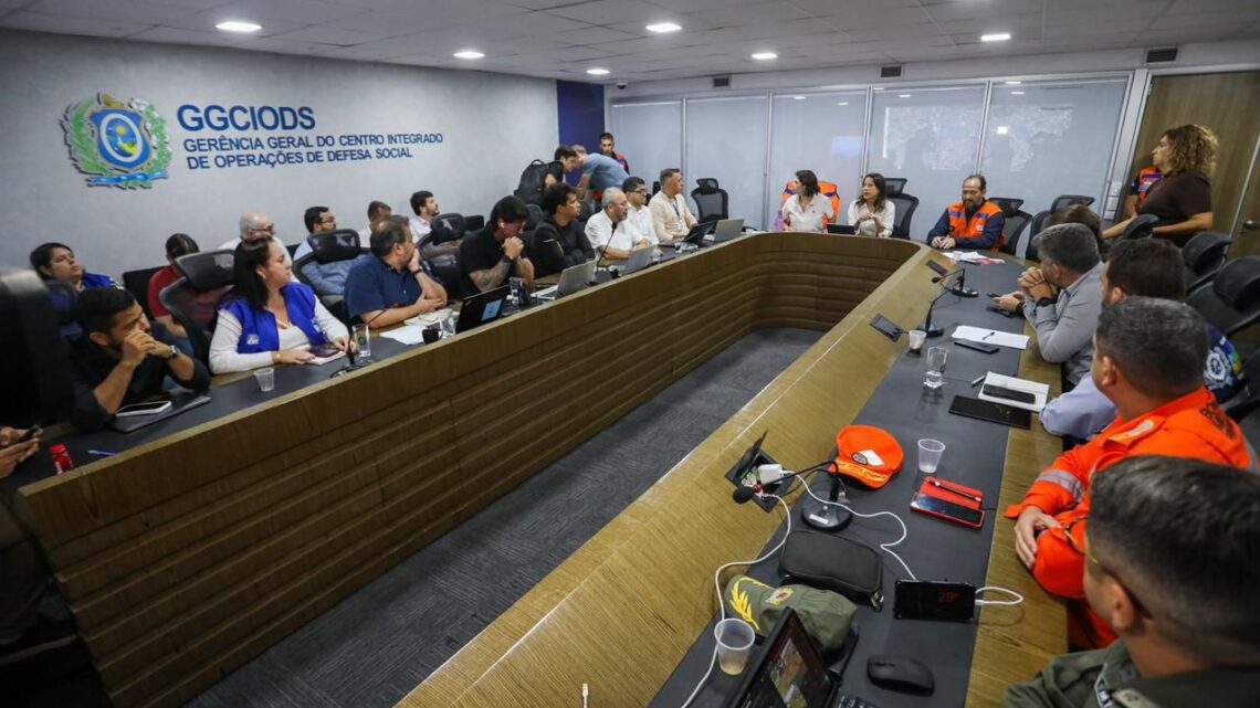 Em encontro com Defesa Civil Nacional, governadora Raquel Lyra confirma reunião com prefeitos