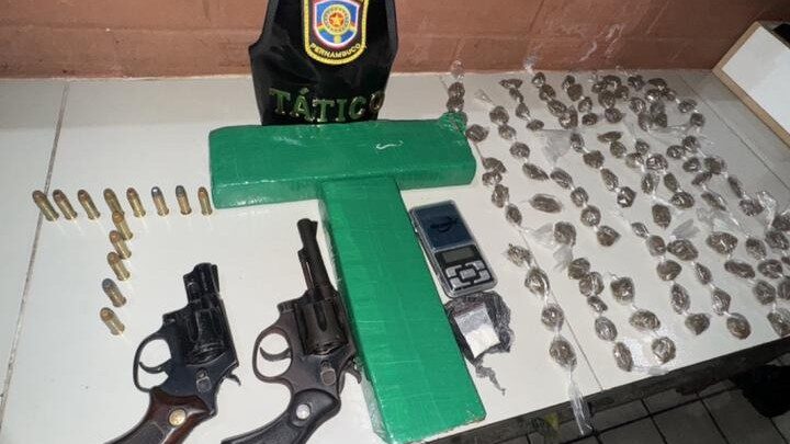 PM apreende armas e drogas durante operação em Agrestina