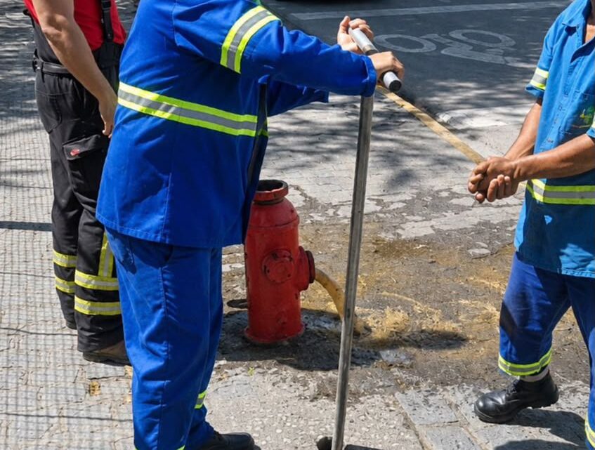 Compesa e Corpo de Bombeiros inspecionam hidrantes em ação preventiva para o São João de Caruaru